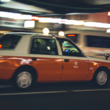 タクシーの車内を清潔に保つ！オゾン発生器の導入方法とその効果